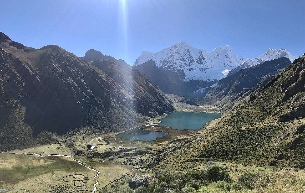 Laguna Jahuacocha on the Cordillera Huayhuash Circuit