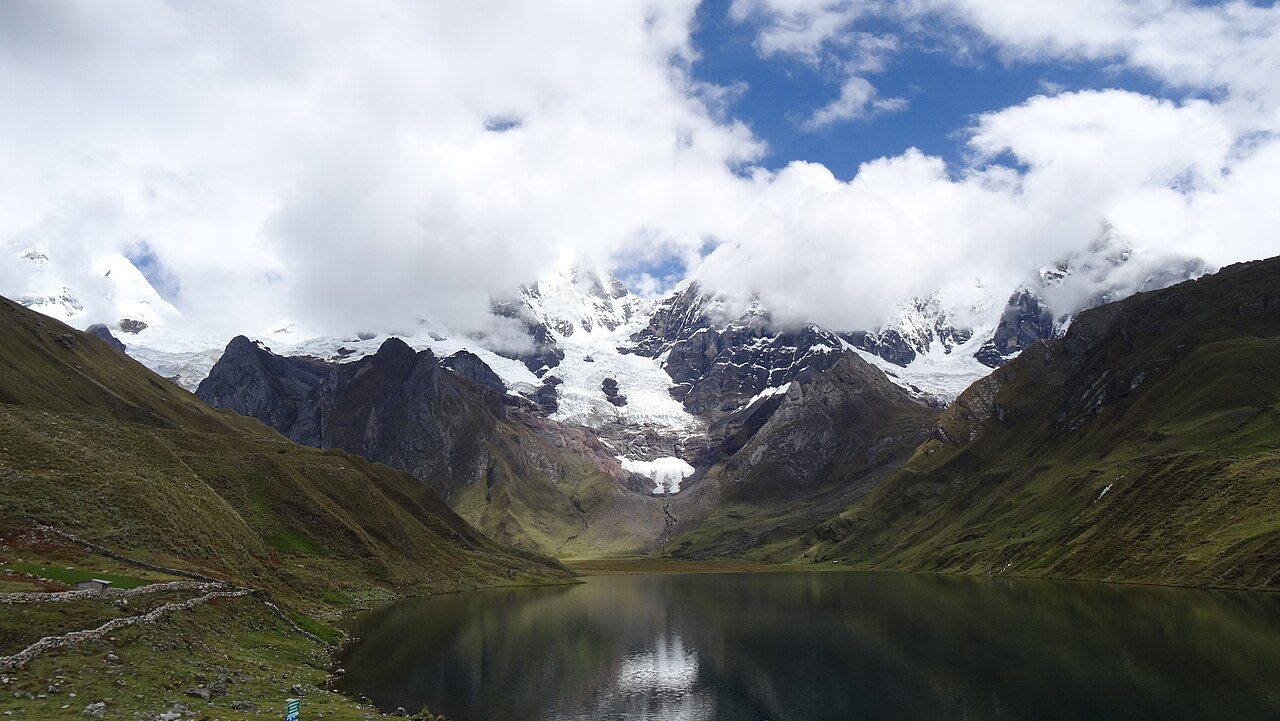 Laguna Carhuacocha on the Cordillera Huayhuash Circuit