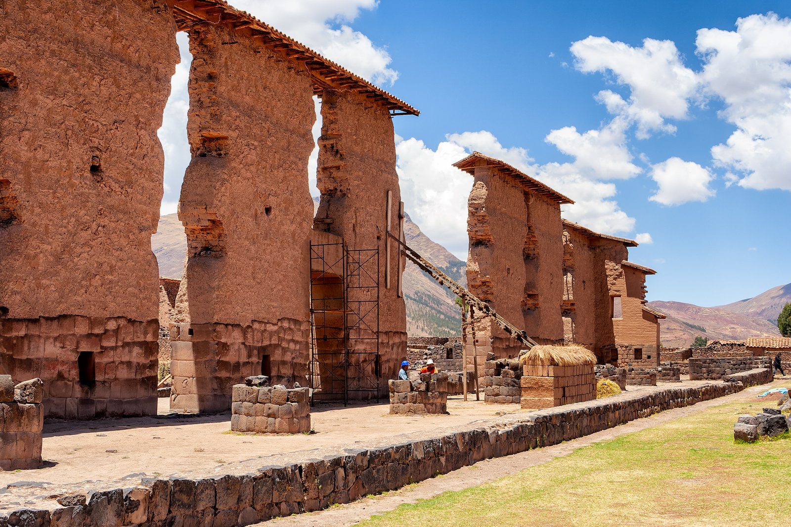 Raqchi, Temple of Wiracocha on the Inca Road