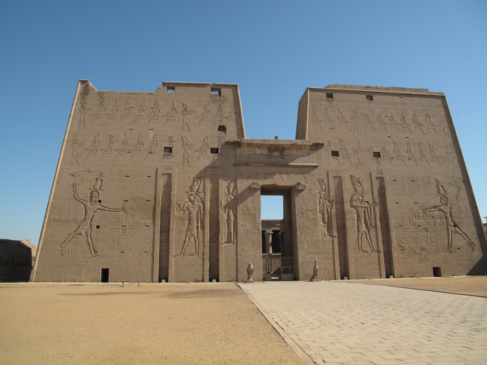 Edfu on Walk the Nile