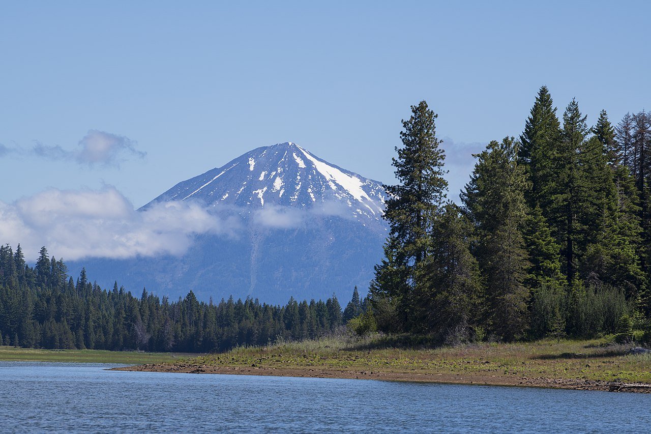 Hyatt Lake on the Pacific Crest Trail
