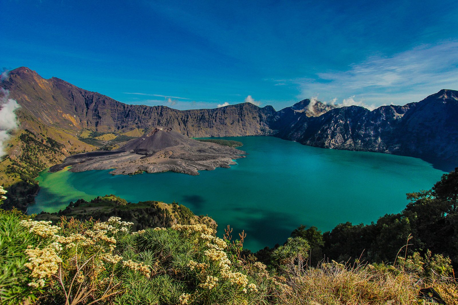 Crater Lake on the Pacific Crest Trail