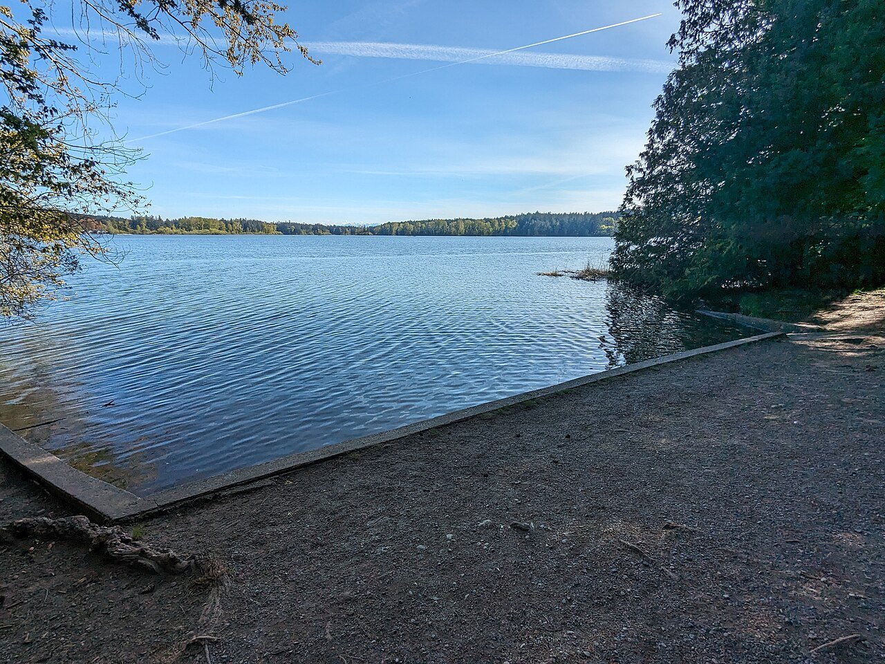 Elk Lake on the Pacific Crest Trail