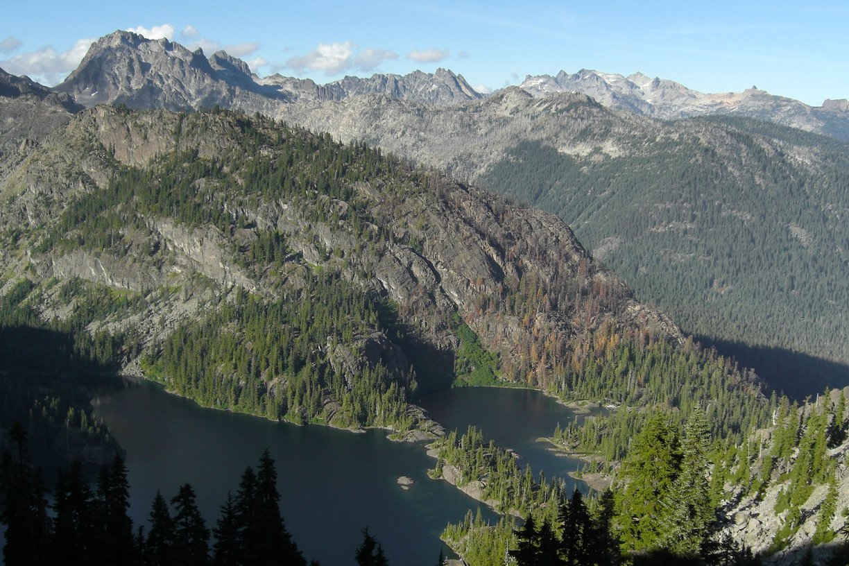 Spectacle Lake and the Alpine Lakes on the Pacific Crest Trail