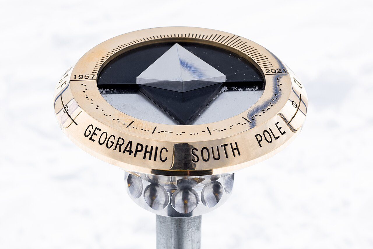 Geographic South Pole on Last Degree to the South Pole