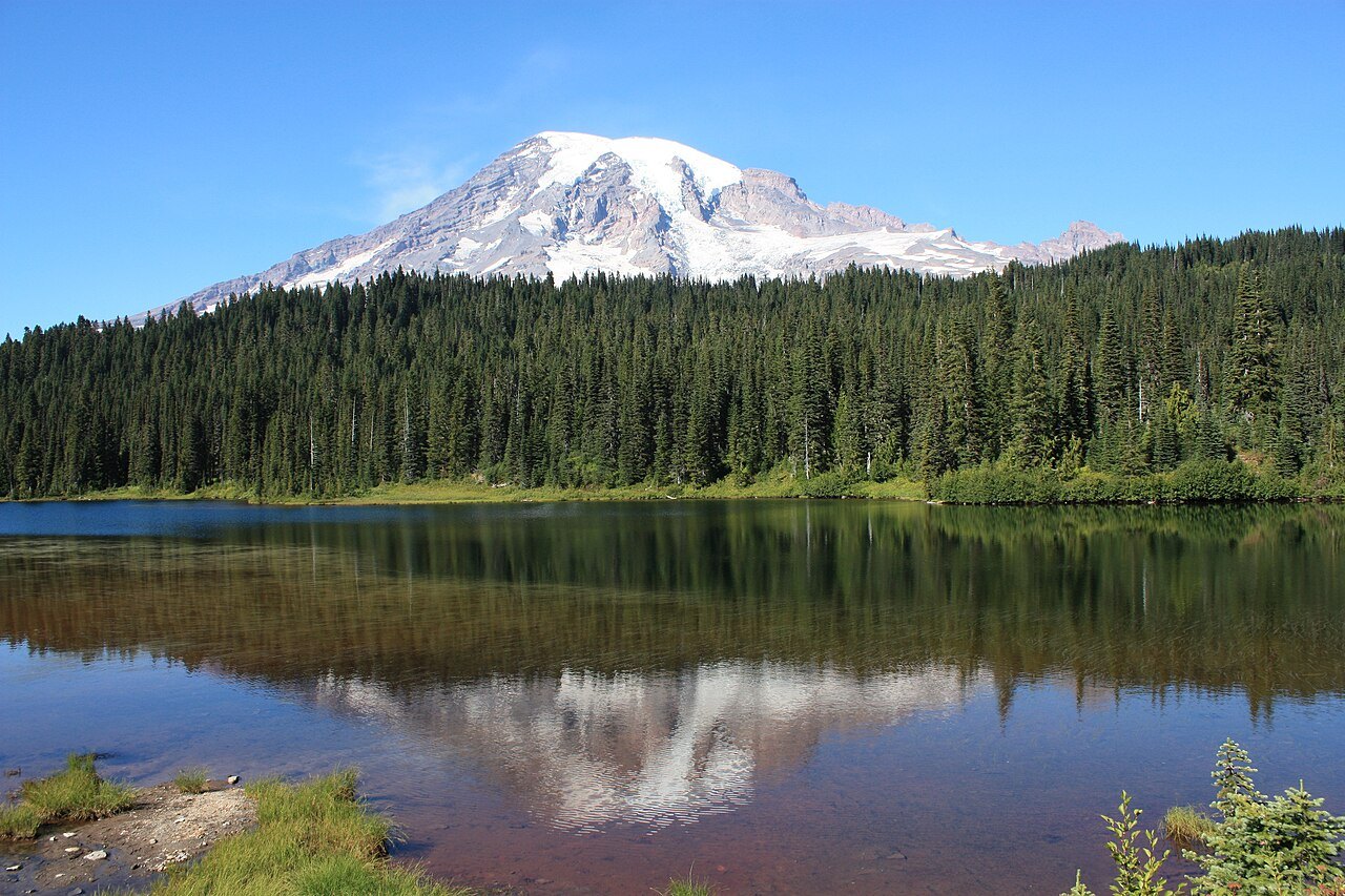 Reflection Lakes on the Wonderland Trail